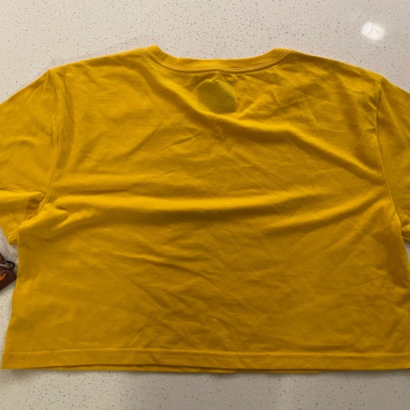 NWT Wrangler Yellowstone Official Merch - Deep Yellow Crop tee in Deep Yellow - Picture 8 of 9
